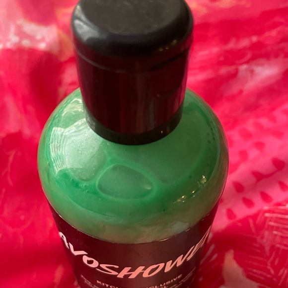 * NEW * Avoshower Shower Gel - Lush UK exclusive - Picture 4 of 5